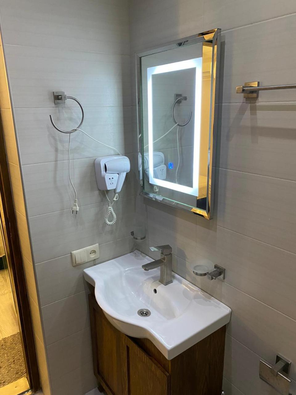 K17 Mini Hotel 第比利斯 外观 照片