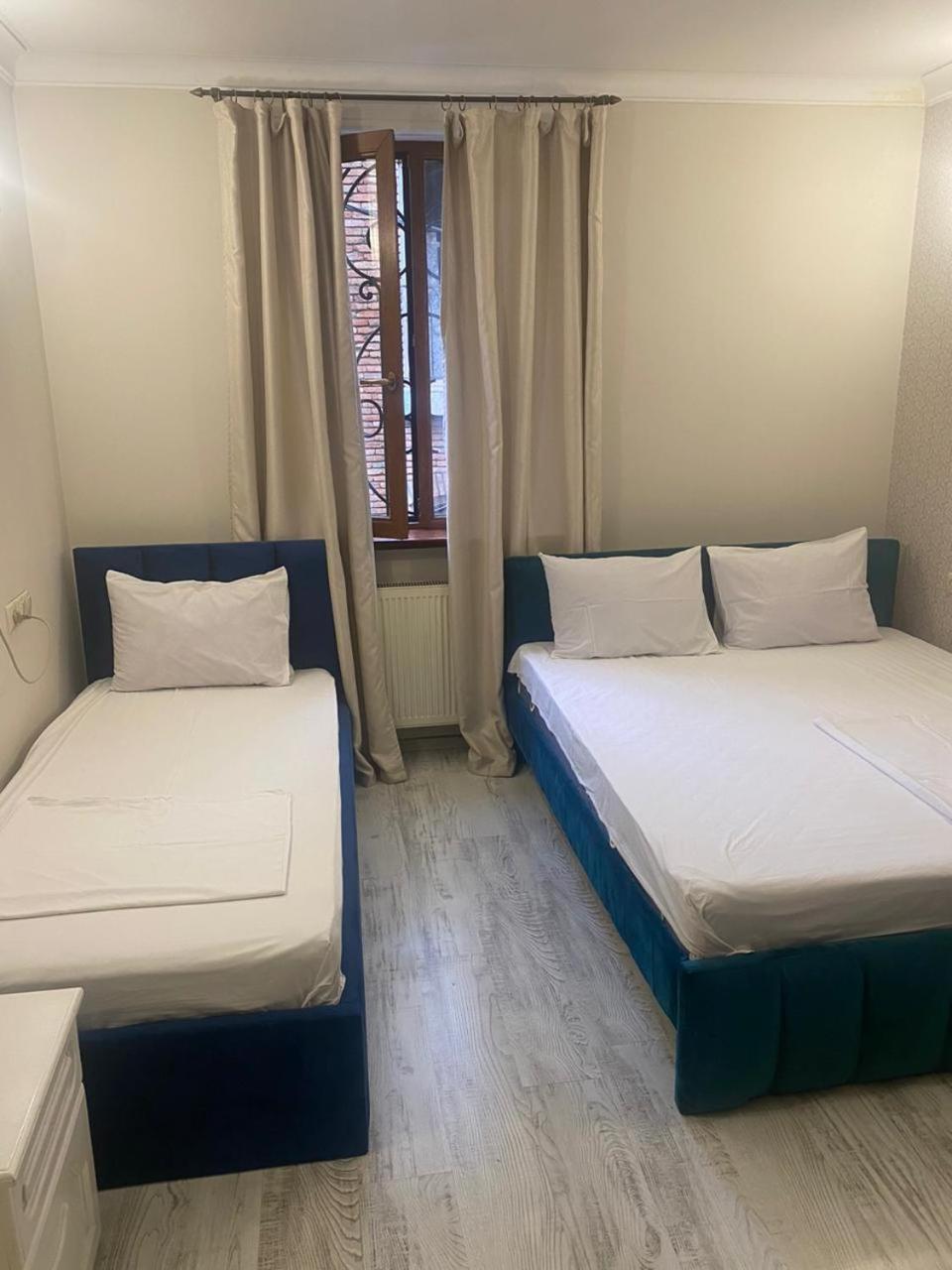 K17 Mini Hotel 第比利斯 外观 照片